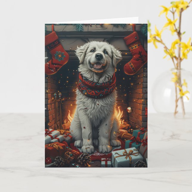 Tarjeta Gran Perro Pirineo Con Regalos De Navidad Chimenea (flor amarilla)