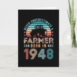 Tarjeta Granjero nacido en 1948 80º cumpleaños Regalo agrí<br><div class="desc">Nunca subestimes a un agricultor nacido en 1948. Regalo de cumpleaños número 80 ideal para un pollo de 80 años o un apasionado de la agricultura o la ganadería. Presencia retro para hombres,  mujeres,  tu padre en el Día del Padre.</div>