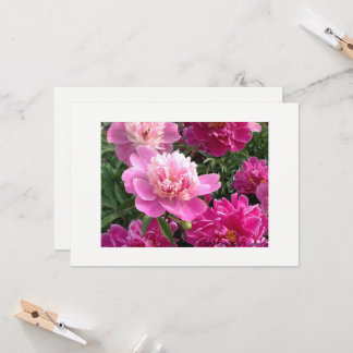 Tarjeta Greeting card with beautiful peonies