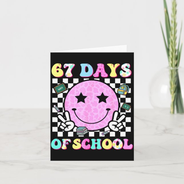 Tarjeta Groovy 67 Days Of School Smile Face Teacher Kids W (Anverso)