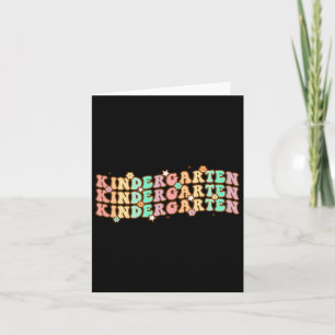Tarjeta Groovy Kindergarten Vibes enfrenta a profesores re