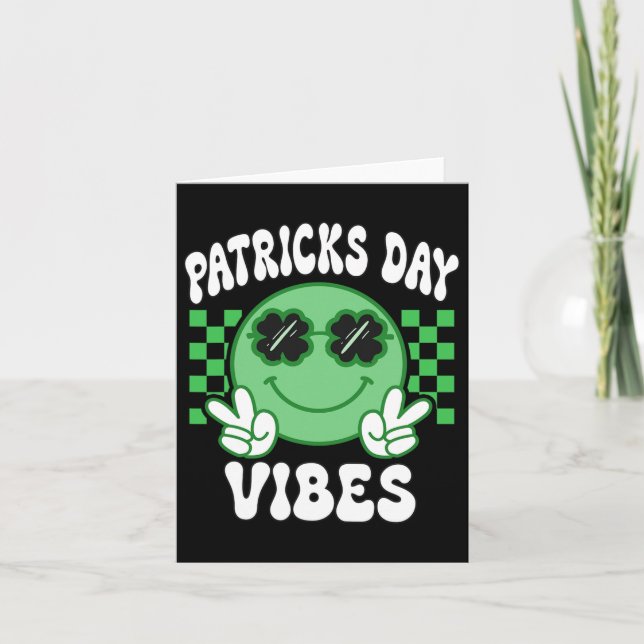Tarjeta Groovy St Patricks Day Vibes Retro St Patrick's Da (Anverso)