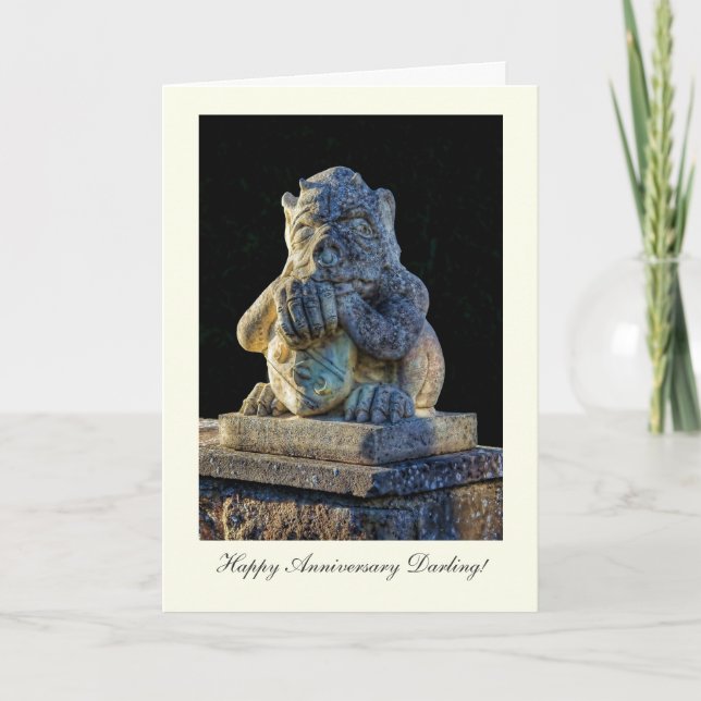 Tarjeta Grotesco Cornudo Tímido - Feliz Aniversario Querid (Anverso)