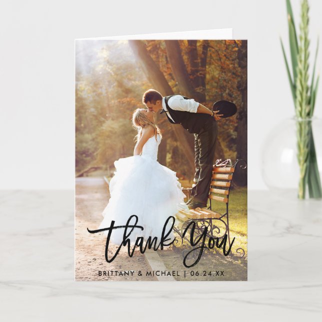 Tarjeta Guión de pincel Boda moderna foto doblada gracias (Anverso)