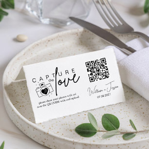 Tarjeta Guión Minimalista moderno Captura el código QR de