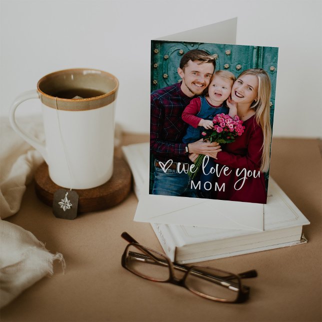 Tarjeta Guión y foto modernos y simples | Te Ama Mamá (Subido por el creador)