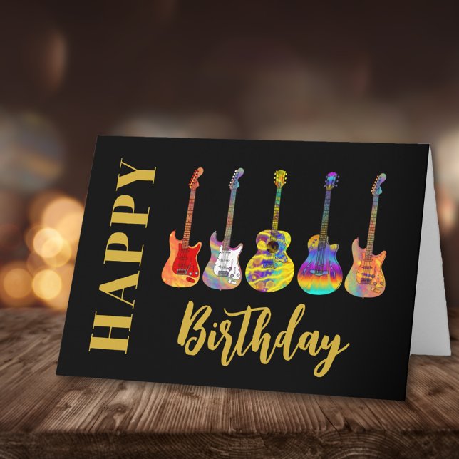 Tarjeta Guitars coloridos Feliz cumpleaños (Guitar happy birthday black and gold music themed greeting card)
