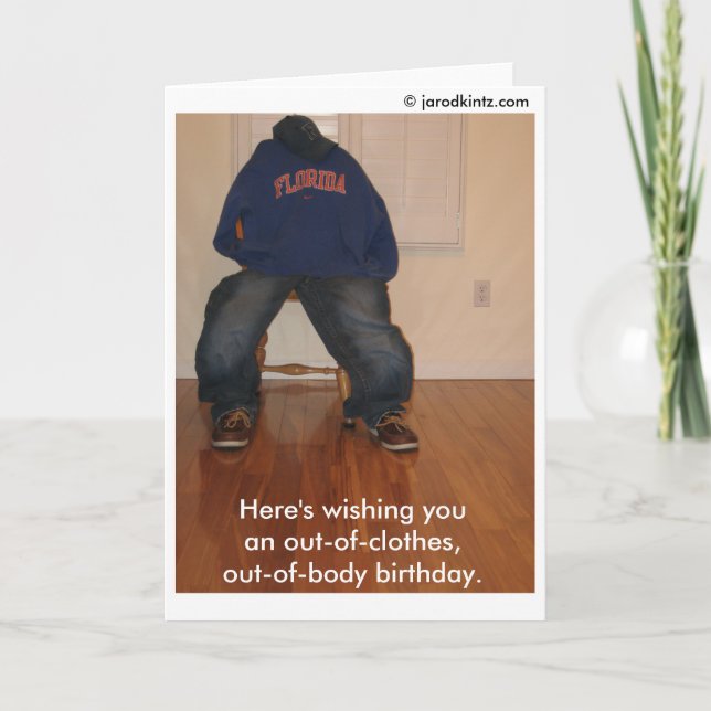 Tarjeta Hacia fuera-de-ropa, cumpleaños del hacia (Anverso)