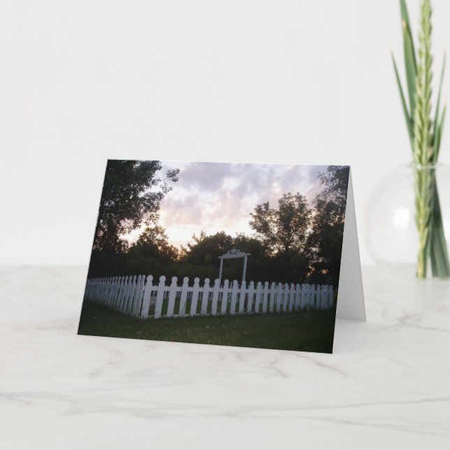 Tarjeta Hallowe’en "Cementerio atormentado al atar (Anverso)