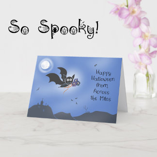 Tarjeta Halloween a través de millas Murciélago lindo Flor
