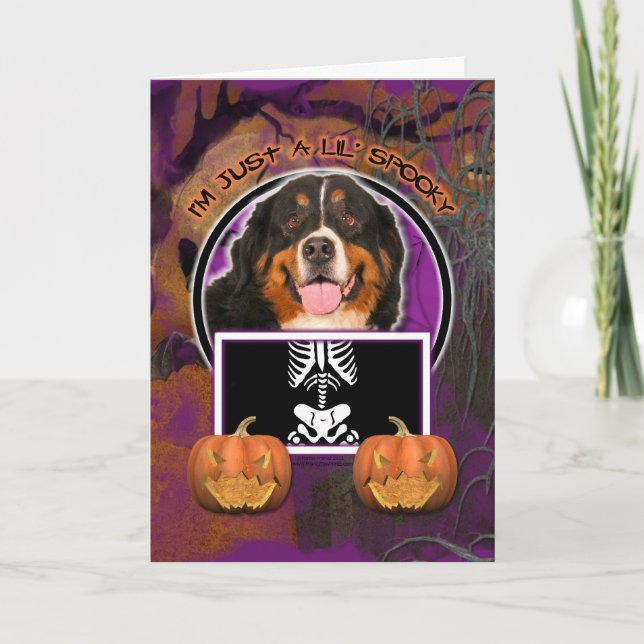 Tarjeta Halloween - apenas un Lil fantasmagórico - perro (Anverso)