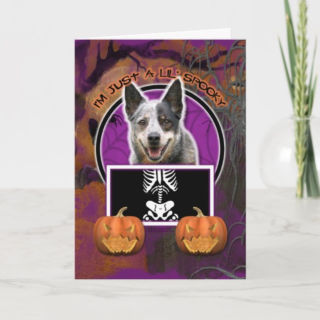Tarjeta Halloween - apenas un Lil fantasmagórico - perro (Anverso)