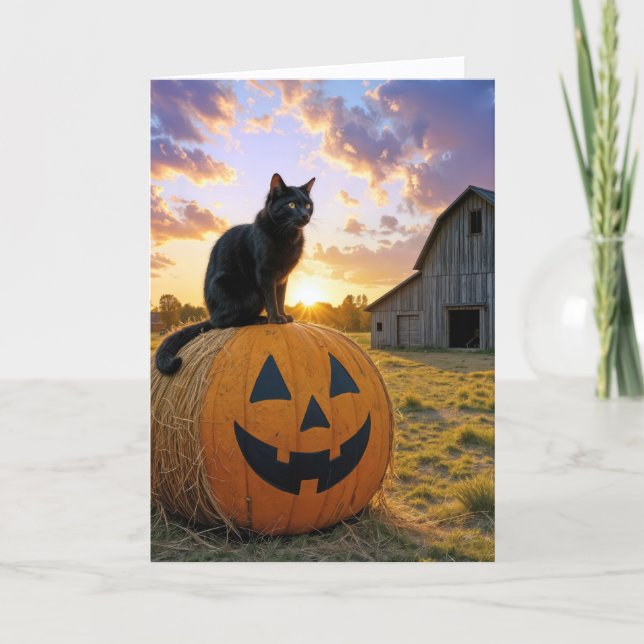 Tarjeta Halloween Black Cat On Pumpkin Hay Bale (Anverso)