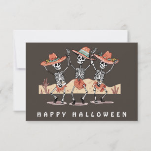 Tarjeta Halloween con tres esqueletos divertidos
