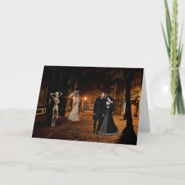 Tarjeta Halloween del callejón embrujado