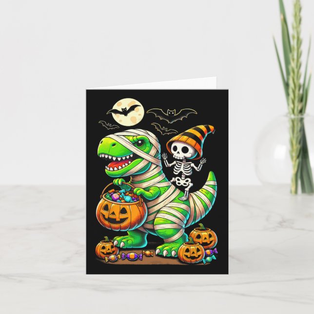 Tarjeta Halloween Funny T Rex Dinosaur Mummy Boys Trick Tr (Anverso)