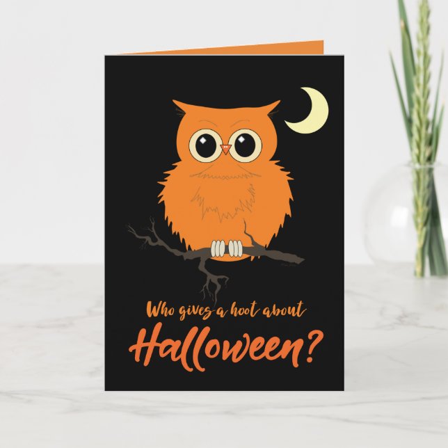 Tarjeta Halloween Quién da un humor a búho holgazán (Anverso)