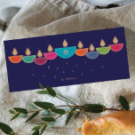 Tarjeta Hanukkah | Menorah, una lámpara de aceite<br><div class="desc">Celebre Hanukkah con un diseño de tarjetas de felicitación vibrante y contemporáneo. Esta menorah está formada por lámparas de aceite coloridas en forma de cuenco, cada una con una llama brillante, dispuestas en una alegre pantalla. La lámpara central resalta una falsa estrella de Relieve metalizado de David, añadiendo tanto significado...</div>