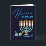 Tarjeta Hanukkah Sameach Menorah y Dreidels<br><div class="desc">Hanukkah Sameach,  tarjeta de felicitación Happy Hanukkah con un interior en blanco. Ilustracion digital con una menorah y dos dreidels. Arte,  imagen y verso copyright © Shoaff Ballanger Studios,  2022.</div>