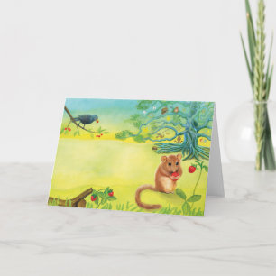 Tarjeta Hazel Dormouse comiendo fresa silvestre