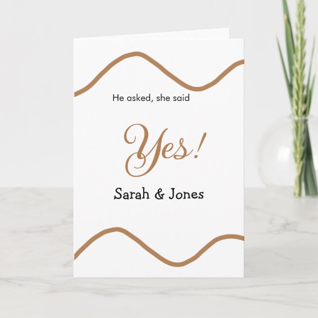 Tarjeta He asked she said yes engagement simple minimal  (Anverso)