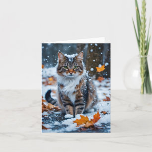 Tarjeta Hermoso gato atigrado gris otoño hojas en blanco