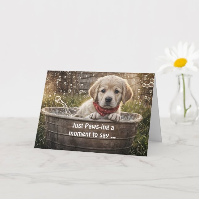 Tarjeta Hola, cariño en el Yellow Lab Cuppy en una burbuja (Planta pequeña)