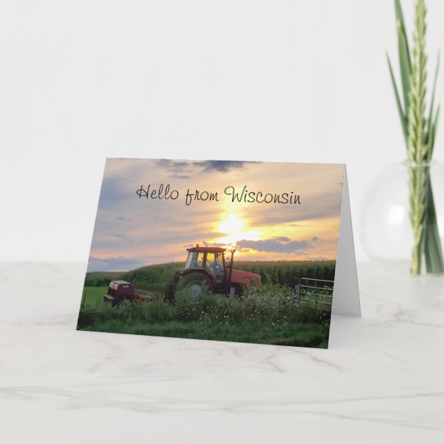 Tarjeta Hola desde el Tractor Agrícola de Wisconsin al ata (Anverso)