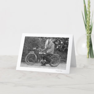 Tarjeta Hombre en motocicleta vieja de los Estados Unidos