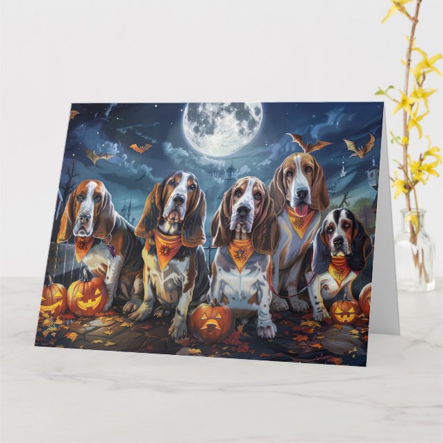 Tarjeta Hound Halloween Basset Spooky (flor amarilla)