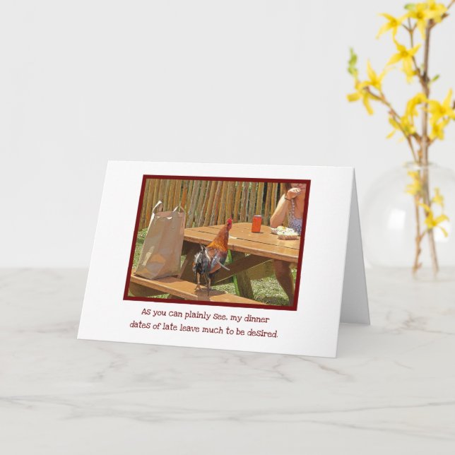 TARJETA HUMOR DE NOVIA/MUJER CENANDO CON UN POLLO (flor amarilla)