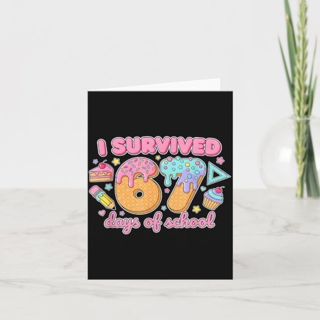 Tarjeta I Survived 67 Days Of School Funny 67 Teachers Stu (Anverso)