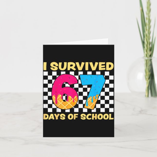 Tarjeta I Survived 67 Days Of School Funny Meme Student Te (Anverso)