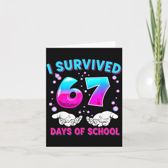 Tarjeta I Survived 67 Days Of School Funny Meme Teacher St (Anverso)
