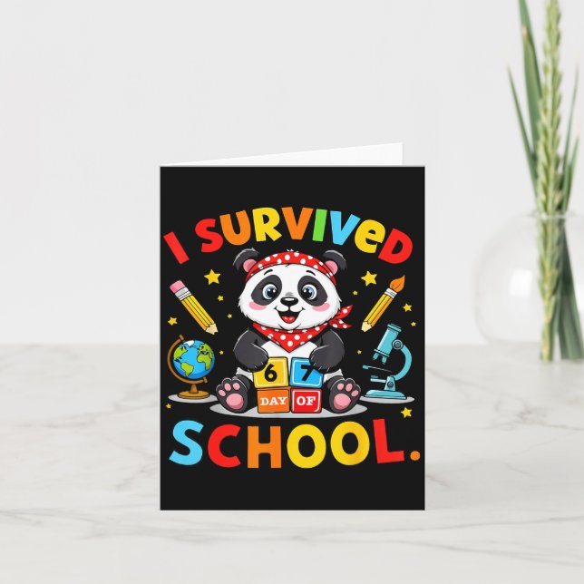Tarjeta I Survived 67 Days Of School Funny Meme Teacher St (Anverso)