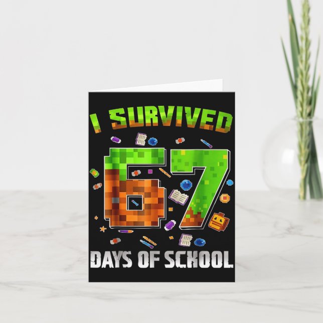 Tarjeta I Survived 67 Days Of School Funny Meme Teacher St (Anverso)