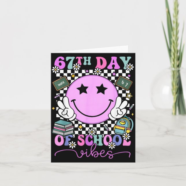 Tarjeta I Survived 67 Days Of School Smile Face Six Seven  (Anverso)