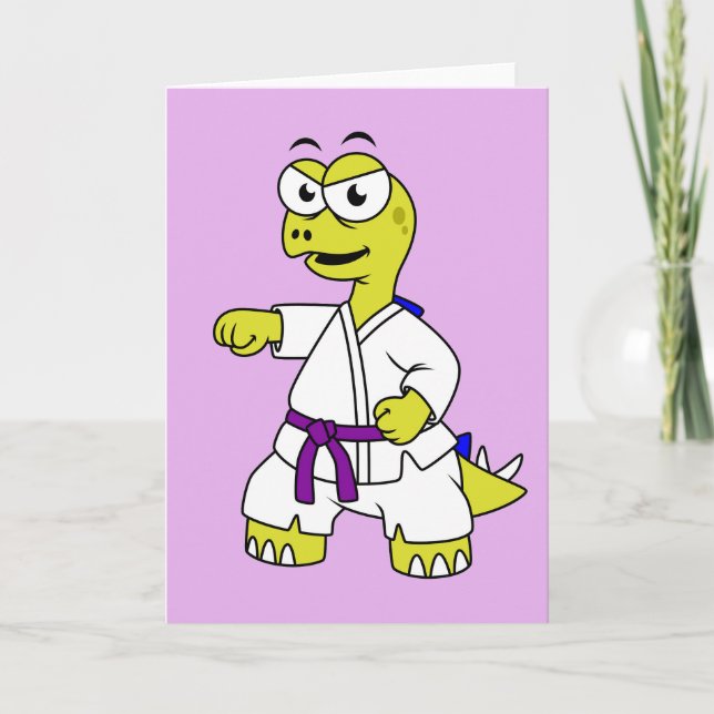 Tarjeta Ilustracion De Un Estegosaurio Practicando El Kara (Anverso)