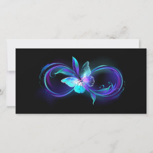 Tarjeta Infinito brillante con mariposa mágica