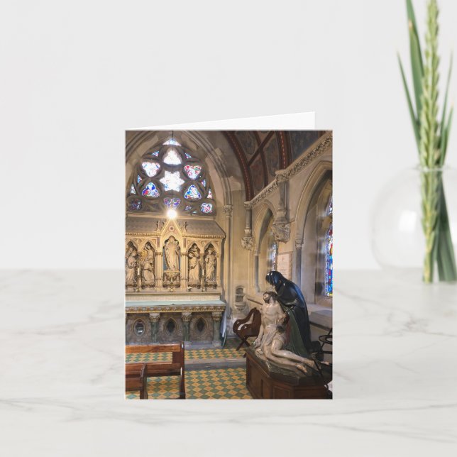 Tarjeta Interior de capilla con ventana de vidrio manchado (Anverso)