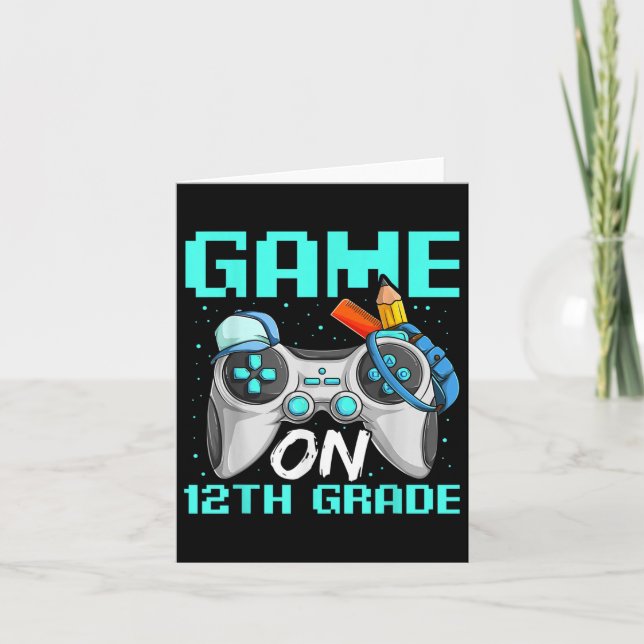 Tarjeta Juego En Camisetas De 12 Grados, Funny Gamer Boy B (Anverso)