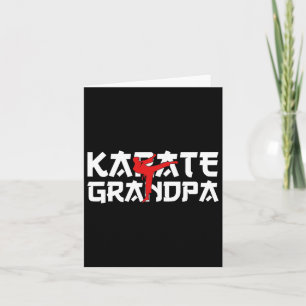 Tarjeta Karate Abuelo Cinturón Negro luchando contra el es