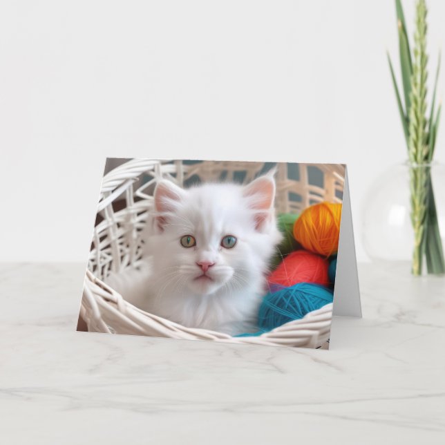 Tarjeta Kitty De Cumpleaños En La Cesta De Yarn (Anverso)