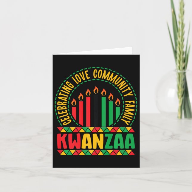 Tarjeta Kwanzaa - Celebrando la comunidad de amor y su fam (Anverso)