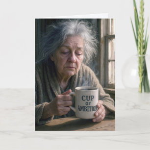 Tarjeta La anciana de cumpleaños con la taza de vapor del 