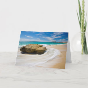 Tarjeta La Marea De Océano Se Baña En La Playa