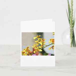 Tarjeta Las Orquídeas Amarillas Vibrantes En Un Estilo De