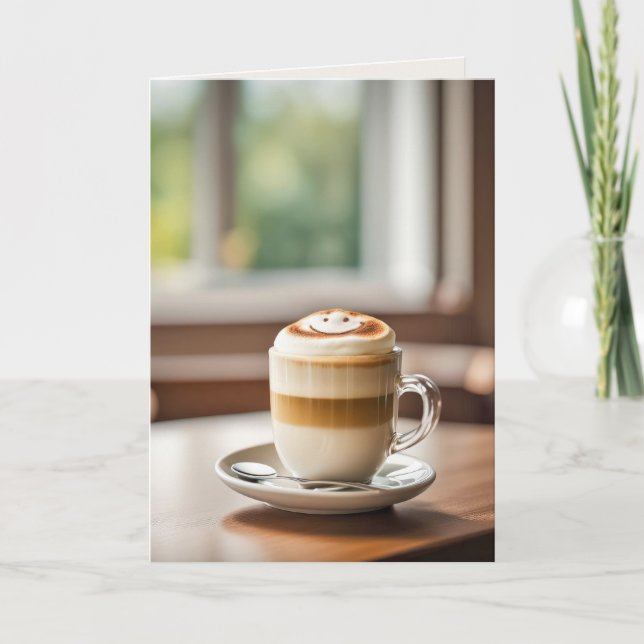 Tarjeta Latte sonriente para cumpleaños (Anverso)