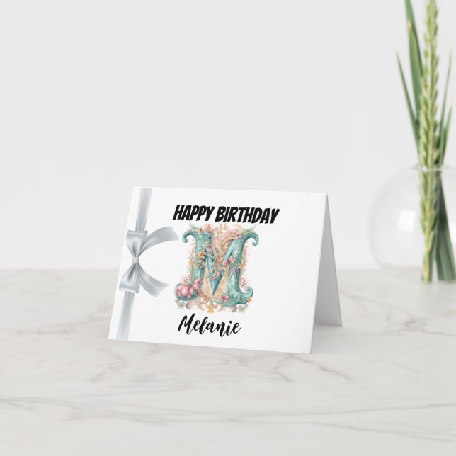 Tarjeta Letra monogramada "M" Cumpleaños feliz (Anverso)