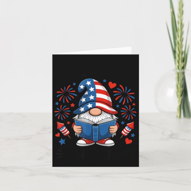 Tarjeta Libro de gnomo de lectura patriótica bandera ameri (Anverso)